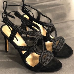 😍Gianni Bini Black woven heels